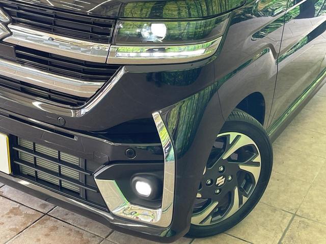 【ＬＥＤヘッドライト】悪天候や夜間走行時も良好な視界を確保し安心して運転できる高輝度ＬＥＤヘッドライトを装備！点灯速度が早く、消費電力も抑えられています。