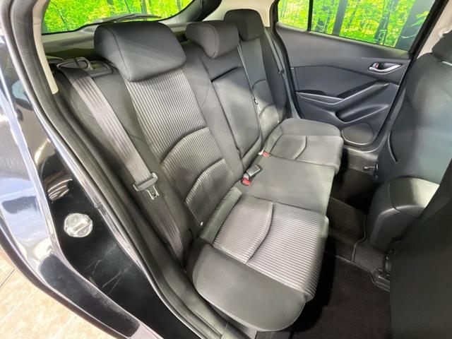 アクセラスポーツ ２０Ｓ　１年保証付　禁煙車　衝突軽減装置　純正ナビ　バックカメラ　ＨＩＤヘッドライト　オートライト　クルーズコントロール　純正１８インチアルミホイール　Ｂｌｕｅｔｏｏｔｈ再生　プライバシーガラス（10枚目）