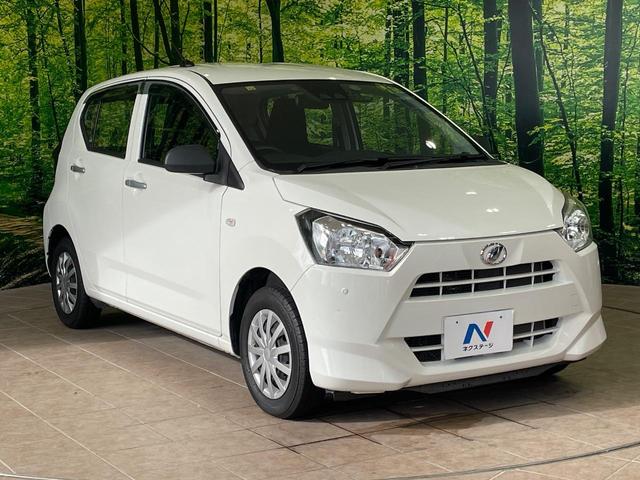 高透明度のガラス皮膜で撥水はもちろん、上質なツヤ・光沢を実現。紫外線や酸性雨から大切な愛車を保護し、色あせ・劣化を防止。「弾スプラッシュコート」、「弾プリミッサコート」からお選びいただけます。