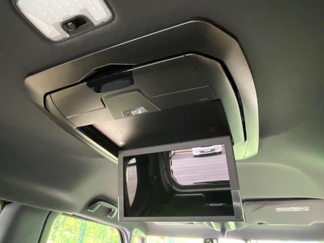 【フリップダウンモニター】大画面モニターで後席でもエンタメをお楽しみいただけます。小さなお子様にも大人気の装備です♪