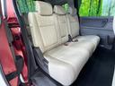 後部座席も気になるようなキズ・汚れやへたり等、大きなダメージはなく、良好な状態です。