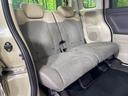 後部座席も気になるようなキズ・汚れやへたり等、大きなダメージはなく、良好な状態です。