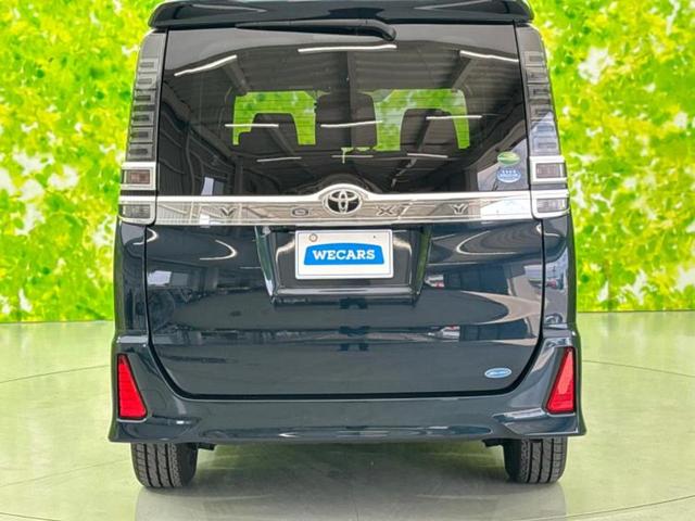 ヴォクシー 4WD ZSキラメキ 保証書/社外 SDナビ/両側電動スライドドア/車線逸脱防止支援システム/ヘッドランプ LED/USBジャック/ETC/EBD付ABS/横滑り防止装置/アイドリングストップ/フルセグTV 4WD(45枚目)