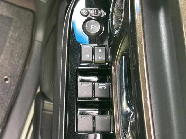 N-BOXカスタム 4WD G・Lターボホンダセンシング 新品タイヤ/保証書/純正 SDナビ/衝突安全装置/両側電動スライドドア/シートヒーター/車線逸脱防止支援システム/シート ハーフレザー/ヘッドランプ LED/Bluetooth接続/ETC 4WD(26枚目)