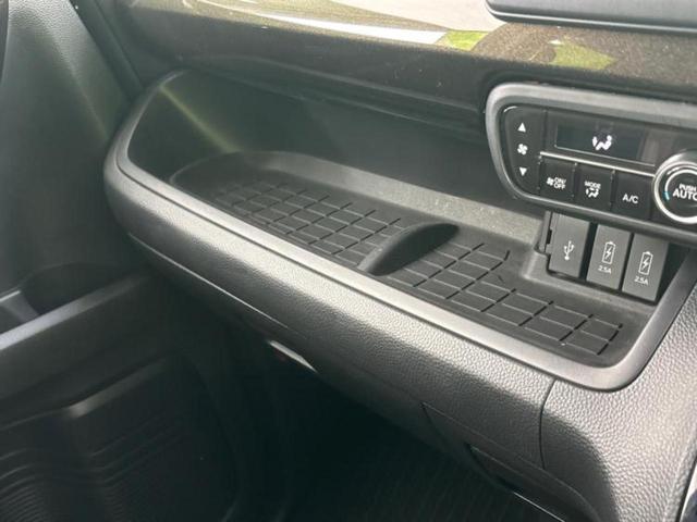 N-BOXカスタム 4WD G・Lターボホンダセンシング 新品タイヤ/保証書/純正 SDナビ/衝突安全装置/両側電動スライドドア/シートヒーター/車線逸脱防止支援システム/シート ハーフレザー/ヘッドランプ LED/Bluetooth接続/ETC 4WD(41枚目)