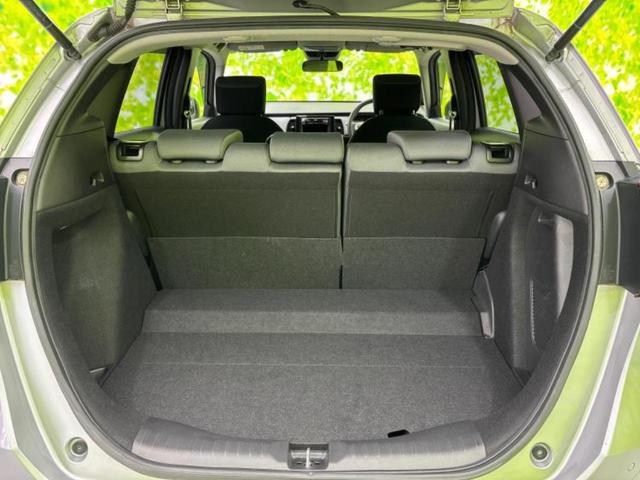 フィット 4WD eHEVベーシック 新品タイヤ/衝突安全装置/車線逸脱防止支援システム/ヘッドランプ LED/EBD付ABS/横滑り防止装置/アイドリングストップ/クルーズコントロール/エアバッグ 運転席/エアバッグ 助手席 4WD(8枚目)