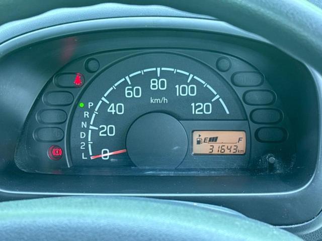 キャリイトラック 4WD KX 新品タイヤ/エアバッグ 運転席/パワーウインドウ/キーレスエントリー/パワーステアリング/マニュアルエアコン/パワードアロック/CD 4WD(11枚目)