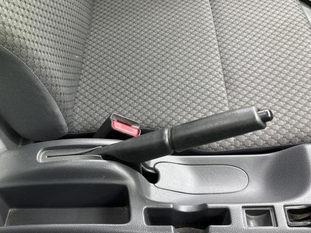 キャリイトラック 4WD KX 新品タイヤ/エアバッグ 運転席/パワーウインドウ/キーレスエントリー/パワーステアリング/マニュアルエアコン/パワードアロック/CD 4WD(16枚目)