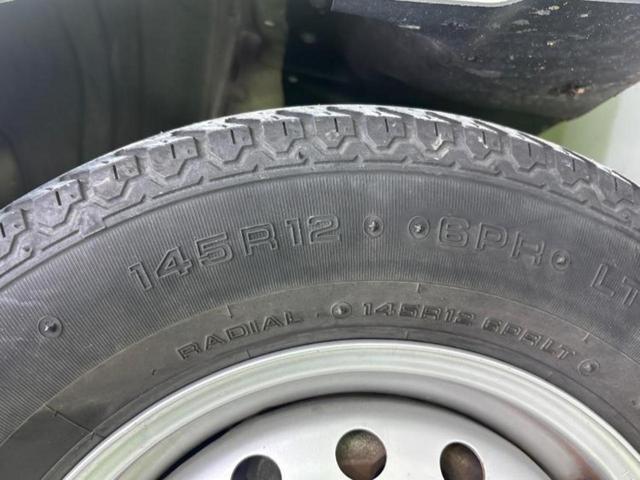 キャリイトラック 4WD KX 新品タイヤ/エアバッグ 運転席/パワーウインドウ/キーレスエントリー/パワーステアリング/マニュアルエアコン/パワードアロック/CD 4WD(48枚目)