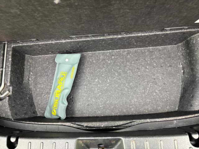 インプレッサスポーツ 4WD2.0i-Sアイサイト 保証書/社外 SDナビ/衝突安全装置/車線逸脱防止支援システム/ヘッドランプ HID/ETC/EBD付ABS/横滑り防止装置/アイドリングストップ/フルセグTV/エアバッグ 運転席 4WD 記録簿(20枚目)