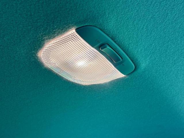 インプレッサスポーツ 4WD2.0i-Sアイサイト 保証書/社外 SDナビ/衝突安全装置/車線逸脱防止支援システム/ヘッドランプ HID/ETC/EBD付ABS/横滑り防止装置/アイドリングストップ/フルセグTV/エアバッグ 運転席 4WD 記録簿(43枚目)