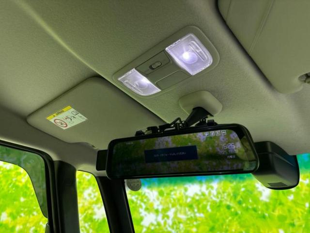 N-BOXカスタム ターボSSブラックスタイルパッケージ 保証書/純正 SDナビ/衝突安全装置/両側電動スライドドア/シートヒーター 前席/ヘッドランプ HID/ETC/EBD付ABS/横滑り防止装置/アイドリングストップ/フルセグTV 衝突被害軽減システム(33枚目)