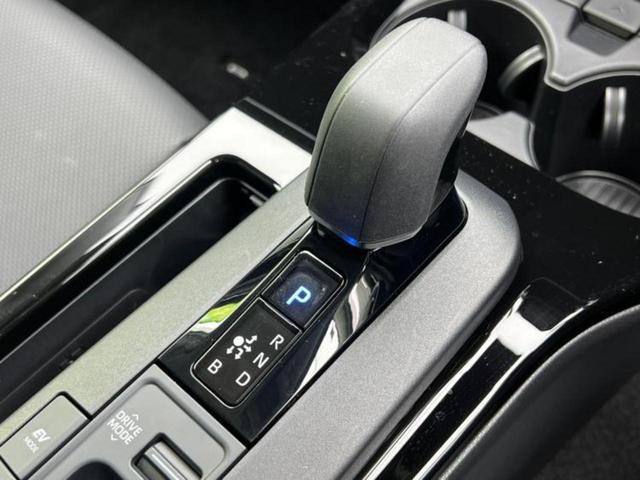 プリウス ４ＷＤ　Ｚ　保証書／ディスプレイオーディオ＋ナビ１０インチ／デジタルインナーミラー／衝突安全装置／シートヒーター／全方位モニター／車線逸脱防止支援システム／シート　フルレザー　革シート　衝突被害軽減システム（26枚目）