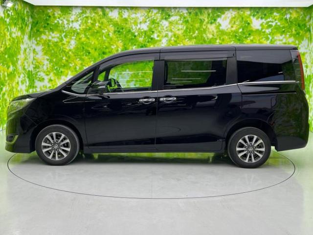 エスクァイア 4WD Giプレミアムパッケージブラックテーラード 保証書/社外 9インチ SDナビ/フリップダウンモニター 社外 10.1インチ/衝突安全装置/両側電動スライドドア/シートヒーター 前席/車線逸脱防止支援システム/シート ハーフレザー 後席モニター(2枚目)