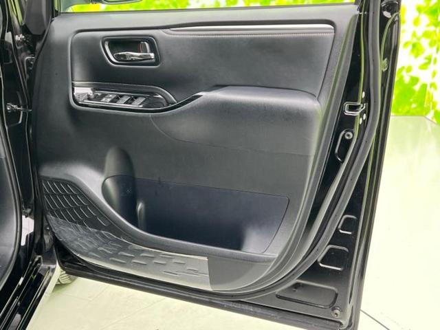 エスクァイア 4WD Giプレミアムパッケージブラックテーラード 保証書/社外 9インチ SDナビ/フリップダウンモニター 社外 10.1インチ/衝突安全装置/両側電動スライドドア/シートヒーター 前席/車線逸脱防止支援システム/シート ハーフレザー 後席モニター(22枚目)