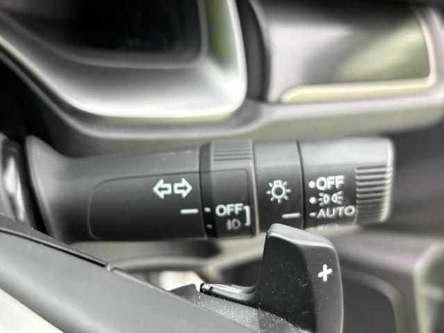 シビック ヒョウジュン 新品タイヤ/保証書/ディスプレイオーディオ/ホンダセンシング/シートヒーター/車線逸脱防止支援システム/ヘッドランプ LED/ETC/EBD付ABS/横滑り防止装置/アイドリングストップ/DVD(15枚目)