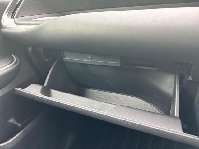 ノア ハイブリッドG 保証書/ディスプレイオーディオ+ナビ10インチ/衝突安全装置/両側電動スライドドア/車線逸脱防止支援システム/ヘッドランプ LED/USBジャック/ETC2.0/EBD付ABS 衝突被害軽減システム(41枚目)