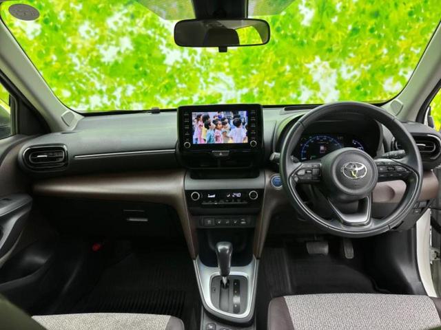 ヤリスクロス ４ＷＤハイブリッドＺ　保証書／ディスプレイオーディオ＋ナビ／衝突安全装置／シートヒーター／車線逸脱防止支援システム／シート　ハーフレザー／ヘッドランプ　ＬＥＤ／ＵＳＢジャック／ＥＴＣ２．０／ＥＢＤ付ＡＢＳ　バックカメラ（14枚目）