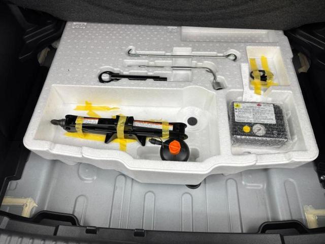 ヤリスクロス ４ＷＤハイブリッドＺ　保証書／ディスプレイオーディオ＋ナビ／衝突安全装置／シートヒーター／車線逸脱防止支援システム／シート　ハーフレザー／ヘッドランプ　ＬＥＤ／ＵＳＢジャック／ＥＴＣ２．０／ＥＢＤ付ＡＢＳ　バックカメラ（20枚目）