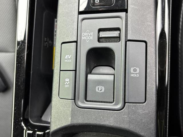 ＷＥＣＡＲＳの展示場では実際に見て、触ってお車をお選びいただけます！知識の豊富な営業スタッフが様々なカーライフをご提案いたします！