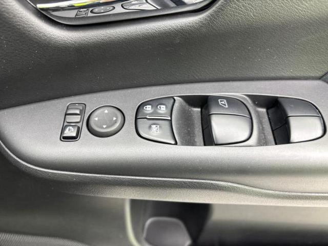 セレナ eパワーハイウェイスターV 保証書/純正 10インチ SDナビ/インテリジェントルームミラー/衝突安全装置/両側電動スライドドア/シートヒーター 前席/車線逸脱防止支援システム/プロパイロット/ドライブレコーダー 純正 ドラレコ(29枚目)