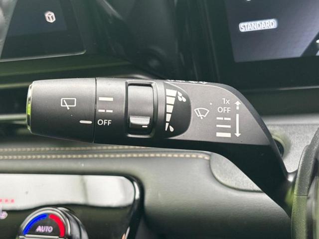 セレナ ｅパワーハイウェイスターＶ　保証書／純正　ＳＤナビ／フリップダウンモニター　純正　１１インチ／インテリジェントルームミラー／衝突安全装置／両側電動スライドドア／車線逸脱防止支援システム／プロパイロット　衝突被害軽減システム（18枚目）