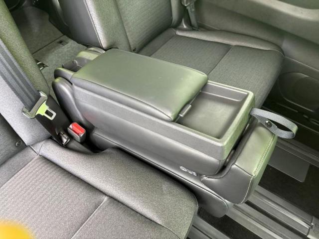 セレナ ｅパワーハイウェイスターＶ　保証書／純正　ＳＤナビ／フリップダウンモニター　純正　１１インチ／インテリジェントルームミラー／衝突安全装置／両側電動スライドドア／車線逸脱防止支援システム／プロパイロット　衝突被害軽減システム（37枚目）