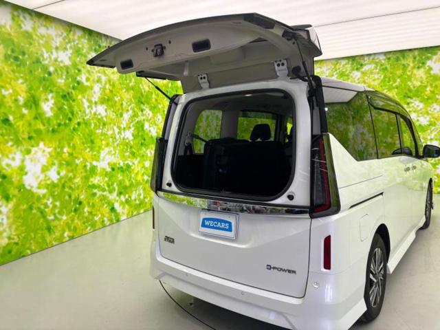 セレナ ｅパワーハイウェイスターＶ　保証書／純正　ＳＤナビ／フリップダウンモニター　純正　１１インチ／インテリジェントルームミラー／衝突安全装置／両側電動スライドドア／車線逸脱防止支援システム／プロパイロット　衝突被害軽減システム（53枚目）