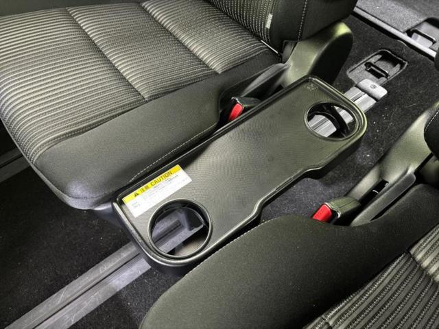 ヴォクシー 4WD ZSキラメキ2 保証書/社外 11インチ SDナビ/フリップダウンモニター/衝突安全装置/両側電動スライドドア/車線逸脱防止支援システム/ヘッドランプ LED/USBジャック/Bluetooth接続/HDMI接続(52枚目)