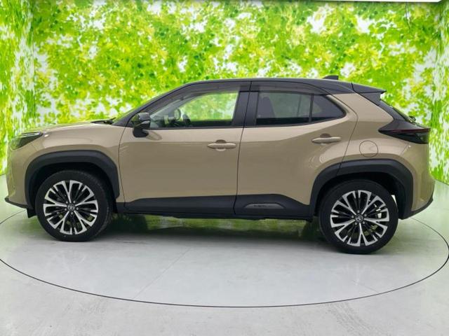 ヤリスクロス 4WDハイブリッドZ 保証書/ディスプレイオーディオ+ナビ8インチ/衝突安全装置/シートヒーター/車線逸脱防止支援システム/シート ハーフレザー/ドライブレコーダー 社外/ヘッドランプ LED/USBジャック バックカメラ(2枚目)