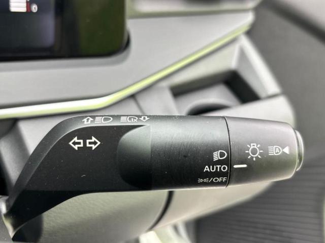 ノート Ｘ　衝突安全装置／ドライブレコーダー　社外／Ｂｌｕｅｔｏｏｔｈ接続／ＥＴＣ／ＥＢＤ付ＡＢＳ／横滑り防止装置／アイドリングストップ／バックモニター／エアバッグ　運転席／エアバッグ　助手席／エアバッグ　サイド（17枚目）