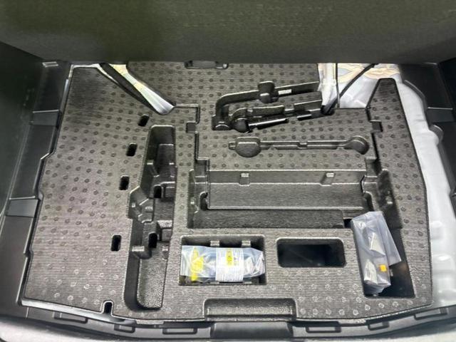 ノート Ｘ　衝突安全装置／ドライブレコーダー　社外／Ｂｌｕｅｔｏｏｔｈ接続／ＥＴＣ／ＥＢＤ付ＡＢＳ／横滑り防止装置／アイドリングストップ／バックモニター／エアバッグ　運転席／エアバッグ　助手席／エアバッグ　サイド（20枚目）