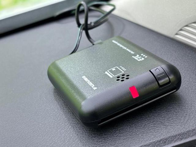 ノート Ｘ　衝突安全装置／ドライブレコーダー　社外／Ｂｌｕｅｔｏｏｔｈ接続／ＥＴＣ／ＥＢＤ付ＡＢＳ／横滑り防止装置／アイドリングストップ／バックモニター／エアバッグ　運転席／エアバッグ　助手席／エアバッグ　サイド（26枚目）