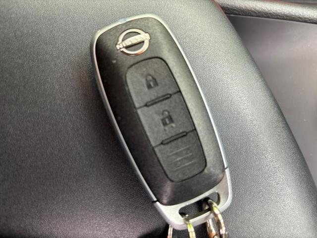 ノート Ｘ　衝突安全装置／ドライブレコーダー　社外／Ｂｌｕｅｔｏｏｔｈ接続／ＥＴＣ／ＥＢＤ付ＡＢＳ／横滑り防止装置／アイドリングストップ／バックモニター／エアバッグ　運転席／エアバッグ　助手席／エアバッグ　サイド（37枚目）