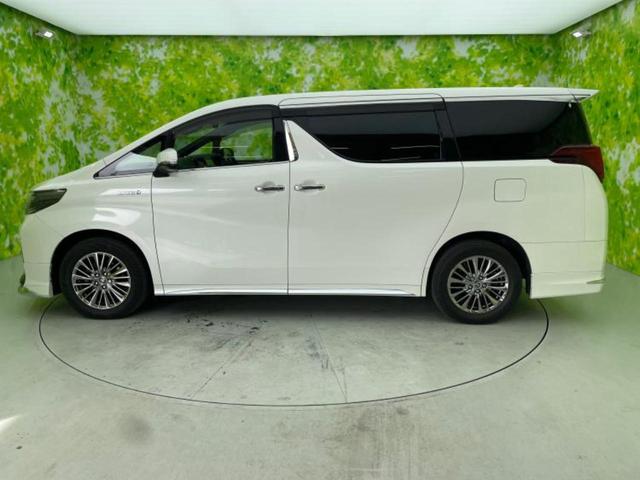 アルファードハイブリッド 4WDエグゼクティブラウンジ 新品タイヤ/サンルーフ/純正エアロ/JBL/保証書/純正 SDナビ/フリップダウンモニター/デジタルインナーミラー/衝突安全装置/両側電動スライドドア/シートヒーター/車線逸脱防止支援システム 4WD(2枚目)