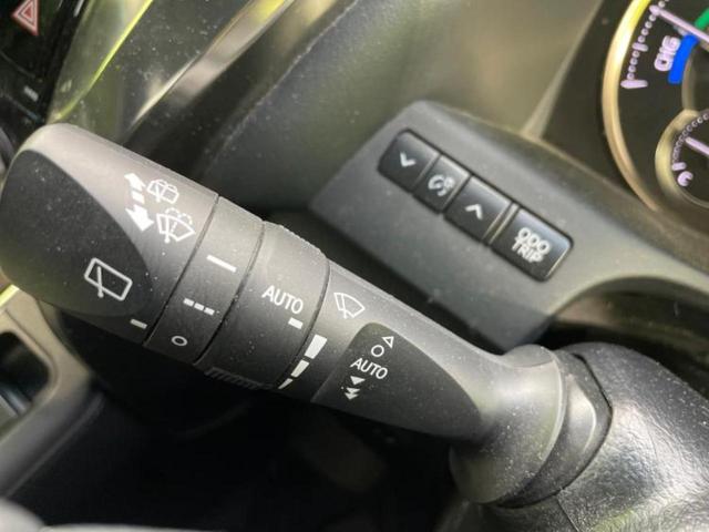 アルファードハイブリッド 4WDエグゼクティブラウンジ 新品タイヤ/サンルーフ/純正エアロ/JBL/保証書/純正 SDナビ/フリップダウンモニター/デジタルインナーミラー/衝突安全装置/両側電動スライドドア/シートヒーター/車線逸脱防止支援システム 4WD(18枚目)