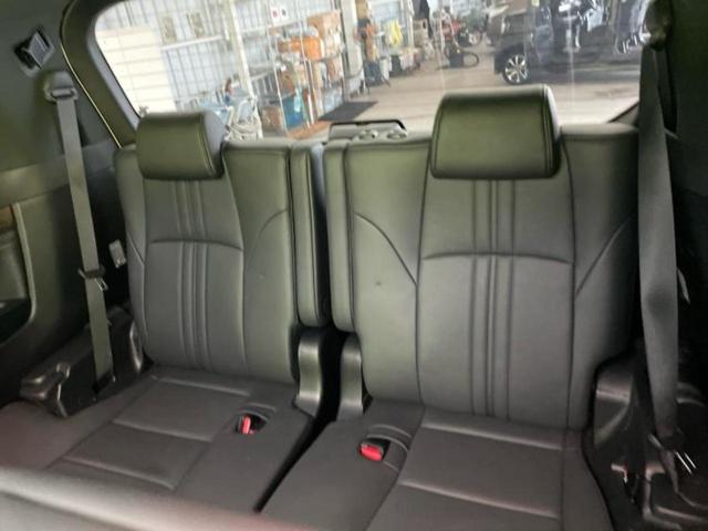 アルファードハイブリッド 4WDエグゼクティブラウンジ 新品タイヤ/サンルーフ/純正エアロ/JBL/保証書/純正 SDナビ/フリップダウンモニター/デジタルインナーミラー/衝突安全装置/両側電動スライドドア/シートヒーター/車線逸脱防止支援システム 4WD(19枚目)