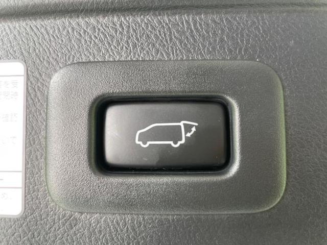 アルファードハイブリッド 4WDエグゼクティブラウンジ 新品タイヤ/サンルーフ/純正エアロ/JBL/保証書/純正 SDナビ/フリップダウンモニター/デジタルインナーミラー/衝突安全装置/両側電動スライドドア/シートヒーター/車線逸脱防止支援システム 4WD(28枚目)