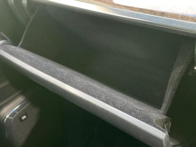 アルファードハイブリッド 4WDエグゼクティブラウンジ 新品タイヤ/サンルーフ/純正エアロ/JBL/保証書/純正 SDナビ/フリップダウンモニター/デジタルインナーミラー/衝突安全装置/両側電動スライドドア/シートヒーター/車線逸脱防止支援システム 4WD(41枚目)