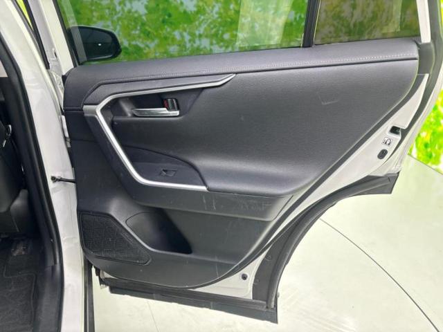 ＲＡＶ４ ４ＷＤ　Ｇ　Ｚパッケージ　新品タイヤ／モデリスタエアロ／保証書／純正　９インチ　ＳＤナビ／デジタルインナーミラー／衝突安全装置／シートヒーター／車線逸脱防止支援システム／シート　合皮／電動バックドア／ドライブレコーダー　純正（22枚目）