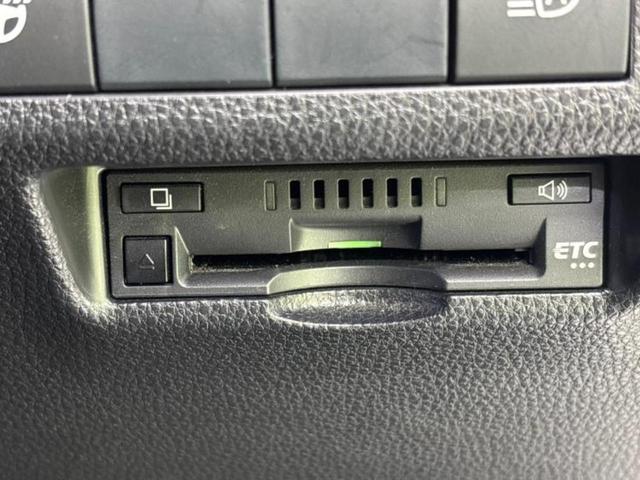 ＲＡＶ４ ４ＷＤ　Ｇ　Ｚパッケージ　新品タイヤ／モデリスタエアロ／保証書／純正　９インチ　ＳＤナビ／デジタルインナーミラー／衝突安全装置／シートヒーター／車線逸脱防止支援システム／シート　合皮／電動バックドア／ドライブレコーダー　純正（26枚目）