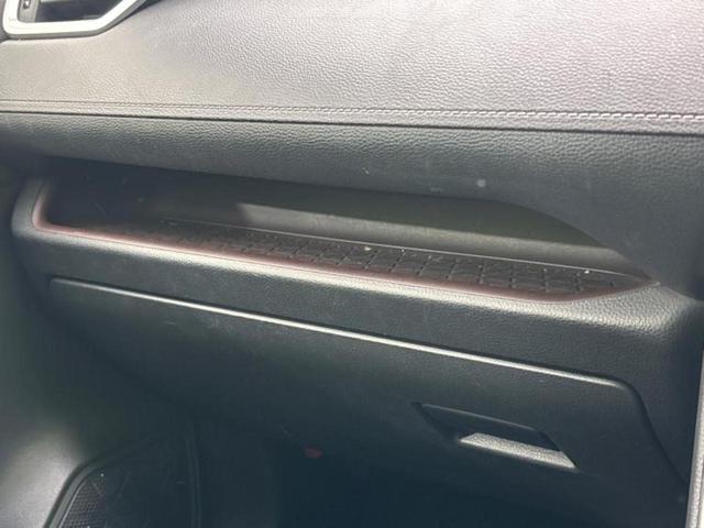 ＲＡＶ４ ４ＷＤ　Ｇ　Ｚパッケージ　新品タイヤ／モデリスタエアロ／保証書／純正　９インチ　ＳＤナビ／デジタルインナーミラー／衝突安全装置／シートヒーター／車線逸脱防止支援システム／シート　合皮／電動バックドア／ドライブレコーダー　純正（43枚目）