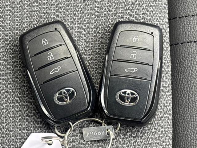 カローラクロス ４ＷＤハイブリッドＺ　保証書／ディスプレイオーディオ１０インチ／トヨタセーフティセンス／シートヒーター／全方位モニター／車線逸脱防止支援システム／シート　ハーフレザー／電動バックドア／ヘッドランプ　ＬＥＤ　全周囲カメラ（42枚目）