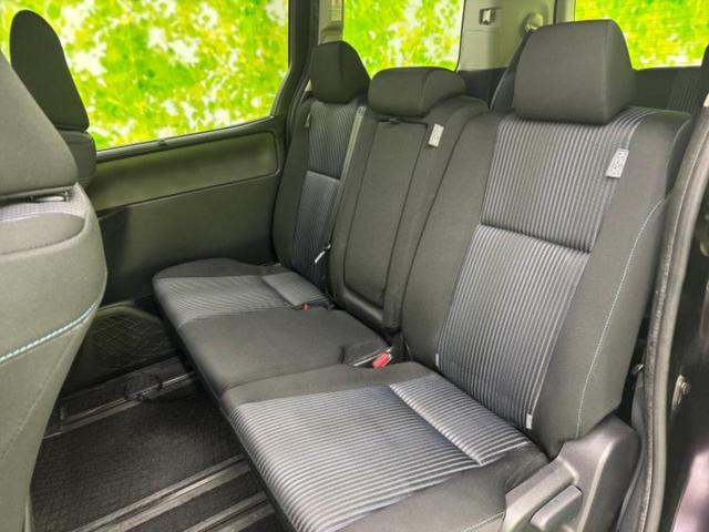 ヴォクシー ４ＷＤ　ＺＳ　保証書／社外　ＳＤナビ／両側電動スライドドア／ヘッドランプ　ＬＥＤ／ＥＴＣ／ＥＢＤ付ＡＢＳ／横滑り防止装置／アイドリングストップ／フルセグＴＶ／エアバッグ　運転席／エアバッグ　助手席　ワンオーナー（8枚目）