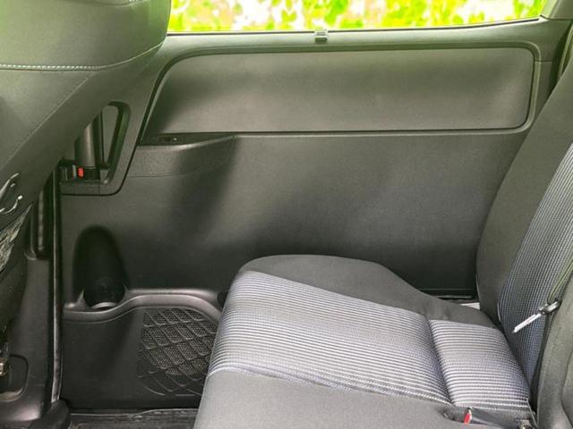ヴォクシー ４ＷＤ　ＺＳ　保証書／社外　ＳＤナビ／両側電動スライドドア／ヘッドランプ　ＬＥＤ／ＥＴＣ／ＥＢＤ付ＡＢＳ／横滑り防止装置／アイドリングストップ／フルセグＴＶ／エアバッグ　運転席／エアバッグ　助手席　ワンオーナー（24枚目）