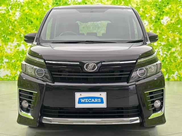 ヴォクシー ４ＷＤ　ＺＳ　保証書／社外　ＳＤナビ／両側電動スライドドア／ヘッドランプ　ＬＥＤ／ＥＴＣ／ＥＢＤ付ＡＢＳ／横滑り防止装置／アイドリングストップ／フルセグＴＶ／エアバッグ　運転席／エアバッグ　助手席　ワンオーナー（46枚目）