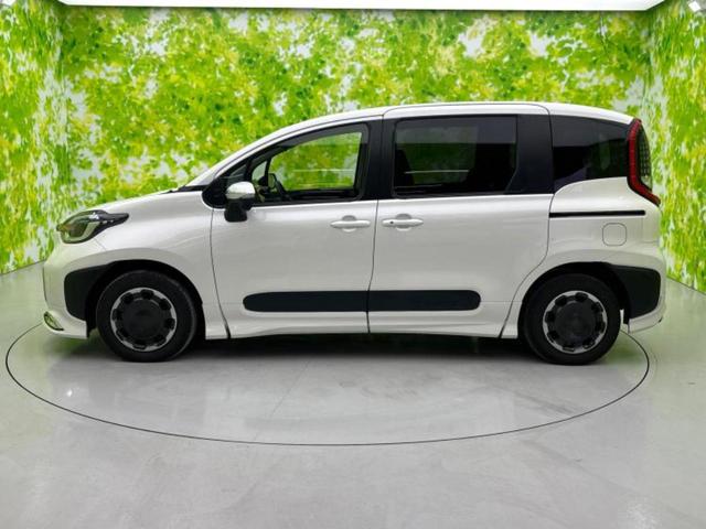 シエンタ ４ＷＤハイブリッドＺ　新品タイヤ／モデリスタエアロ／保証書／ディスプレイオーディオ＋ナビ１０インチ／衝突安全装置／両側電動スライドドア／車線逸脱防止支援システム／ヘッドランプ　ＬＥＤ／ＵＳＢジャック　衝突被害軽減システム（2枚目）