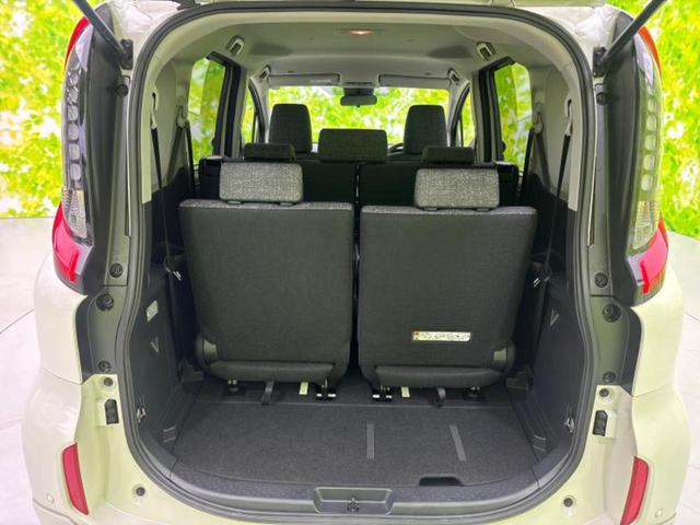 シエンタ ４ＷＤハイブリッドＺ　新品タイヤ／モデリスタエアロ／保証書／ディスプレイオーディオ＋ナビ１０インチ／衝突安全装置／両側電動スライドドア／車線逸脱防止支援システム／ヘッドランプ　ＬＥＤ／ＵＳＢジャック　衝突被害軽減システム（20枚目）