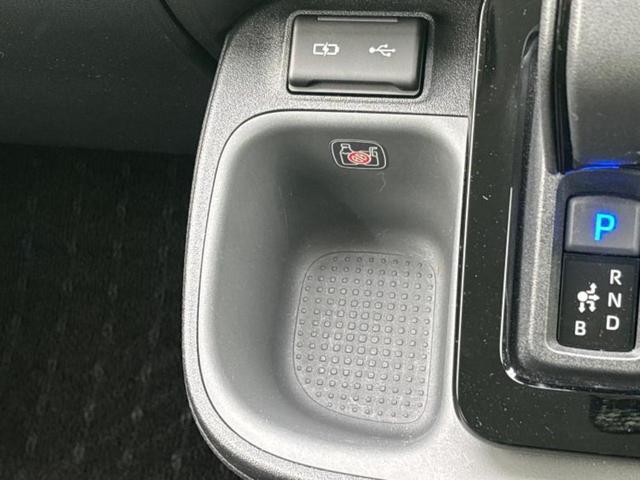 シエンタ ４ＷＤハイブリッドＺ　新品タイヤ／モデリスタエアロ／保証書／ディスプレイオーディオ＋ナビ１０インチ／衝突安全装置／両側電動スライドドア／車線逸脱防止支援システム／ヘッドランプ　ＬＥＤ／ＵＳＢジャック　衝突被害軽減システム（45枚目）