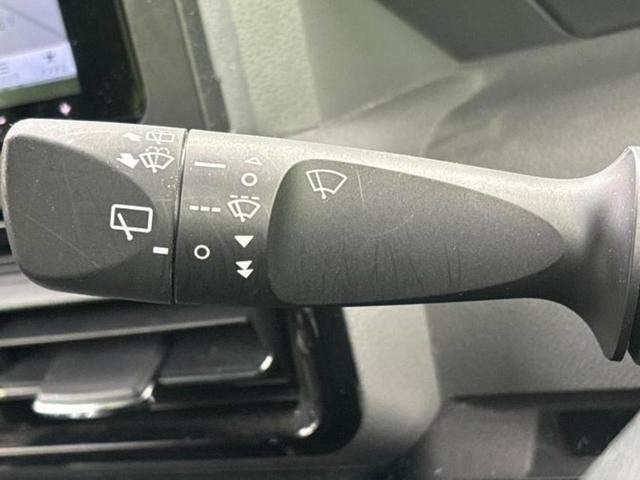 タント カスタムＲＳ　新品タイヤ／保証書／社外　ＳＤナビ／衝突安全装置／両側電動スライドドア／シート　ハーフレザー／ヘッドランプ　ＬＥＤ／ＵＳＢジャック／Ｂｌｕｅｔｏｏｔｈ接続／ＥＢＤ付ＡＢＳ／横滑り防止装置　ワンオーナー（17枚目）